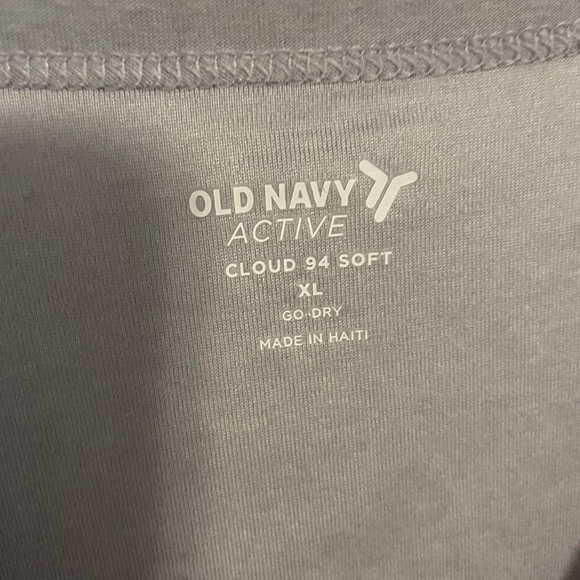 Old Navy Light Gray Women's Tank Top - Picture 3 of 4